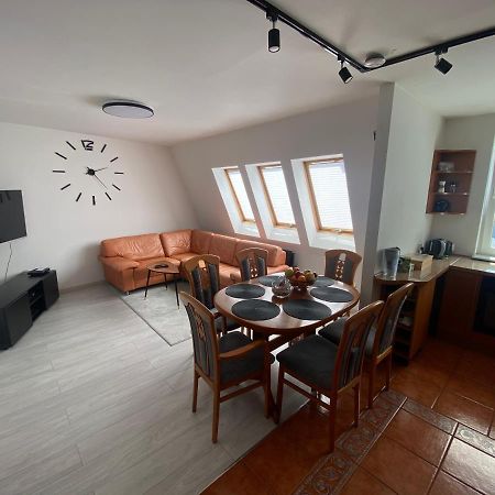 Apartament Dwupoziomowy - Klimatyzacja Σλούπσκ Εξωτερικό φωτογραφία
